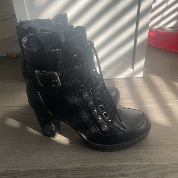 Guess woman heels - Picture 3 of 3